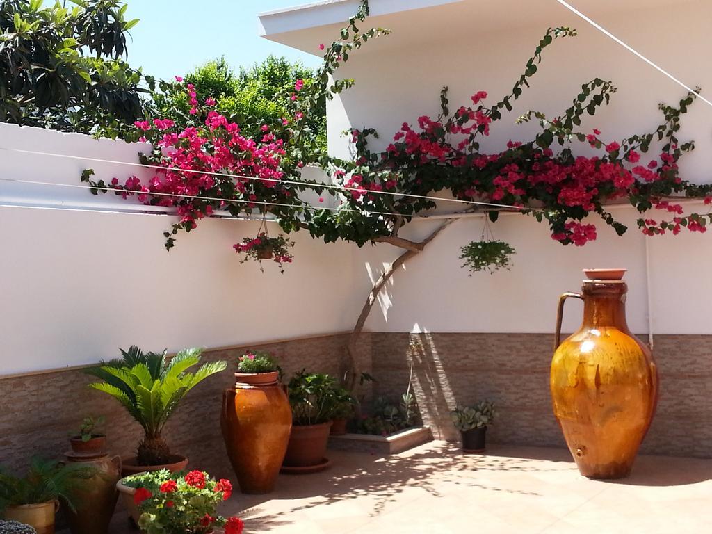 B&B Il Viandante Mesagne Buitenkant foto