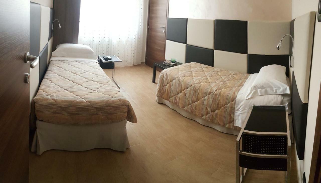 B&B Il Viandante Mesagne Buitenkant foto